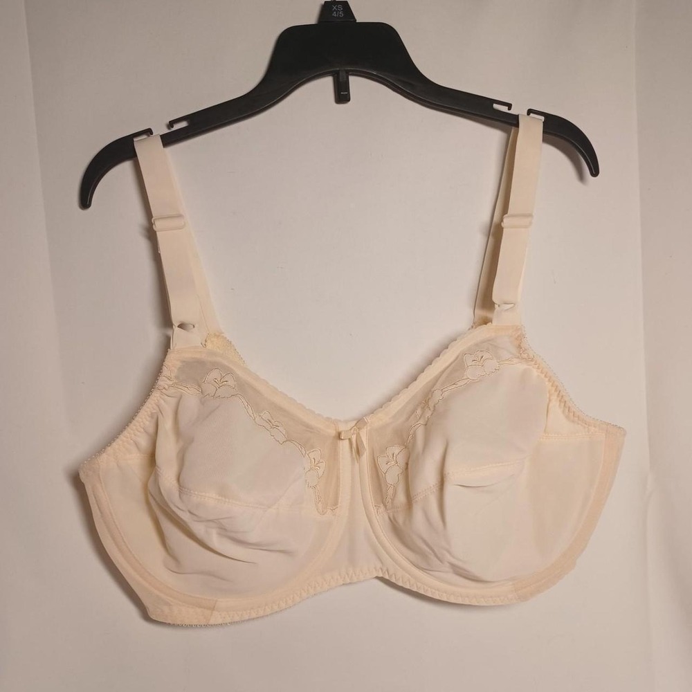 Bali Flower Full Figure Underwire Bra 0180 Cream Beige 38D Floral Embroidery